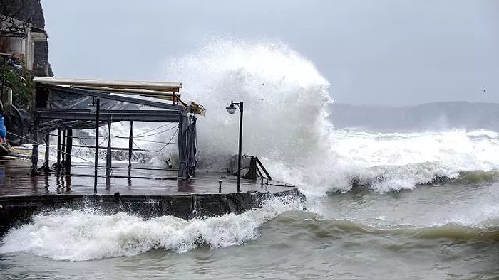 Fırtına Geri Geliyor: Meteorolojiden Şiddetli Rüzgar Uyarısı! Saatte 100 Kilometreyi Bulacak