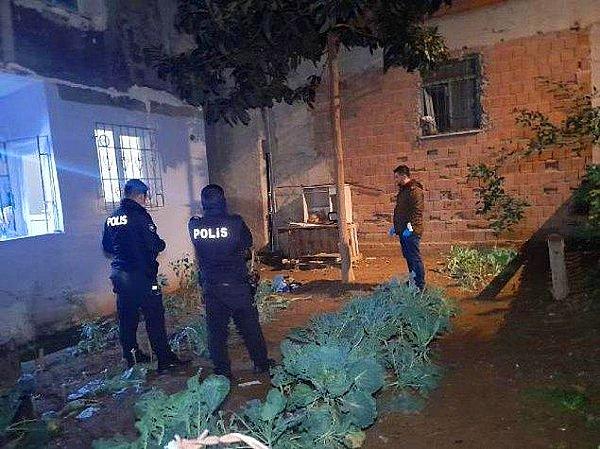 11. İstanbul Bağcılar'da bir apartmanın arka bahçesinde yeni doğmuş bebek bulundu. Haber verilmesiyle gelen sağlık ekipleri bebeğin hayatta olduğunu belirledi. Polis bebeği bırakan kişi ya da kişileri bulmak için çalışma başlattı.