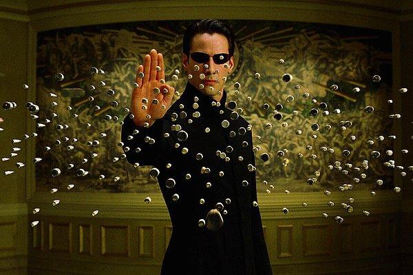 2. The Matrix/Matrix (1999) - IMDb: 8,7