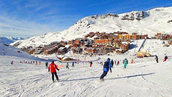 8. Dünyanın en lüks tatil merkezlerinden biri olan ve Fransız Alpleri'nde yer alan Trois Vallées kayak merkezi, uyuşturucu saldırılarıyla gündeme geldi.