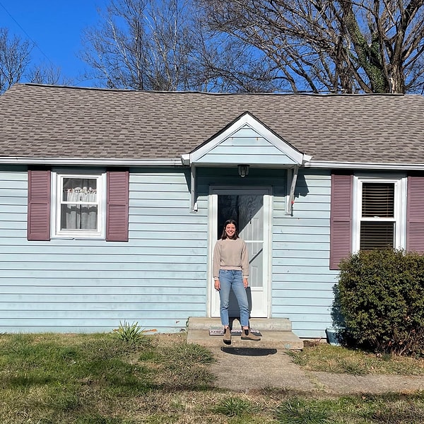 Тогда с ней связалась женщина, продавец дома, и объяснила, что она все время следила за Скиппер и ждала подходящего предмета, чтобы предложить обмен.