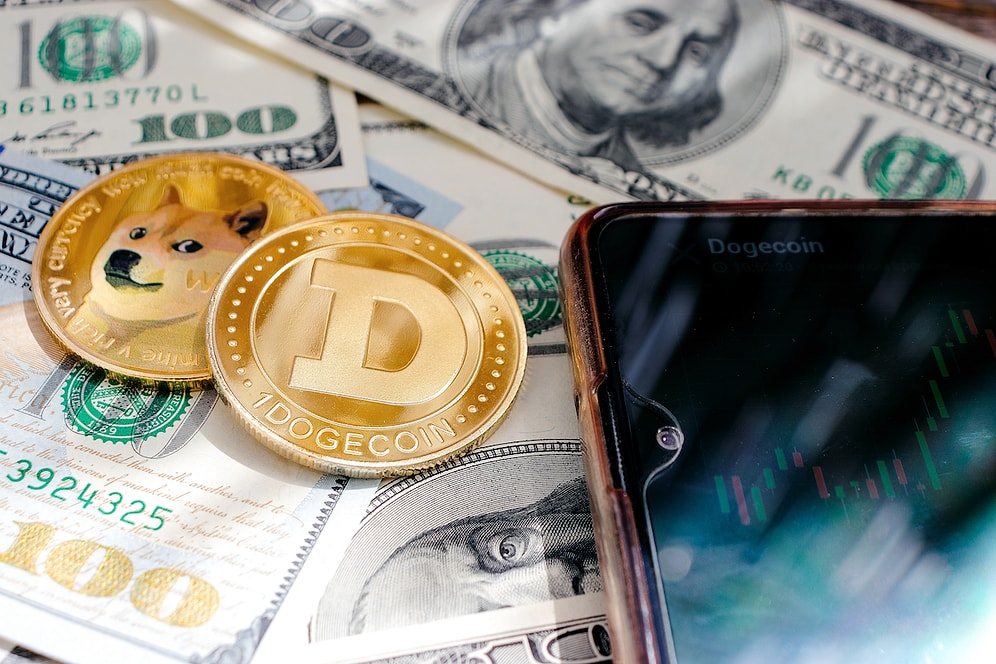 EverGrow Coin ve HUH Token: Potansiyel Altcoinlere Yeni Nesil Çözüm