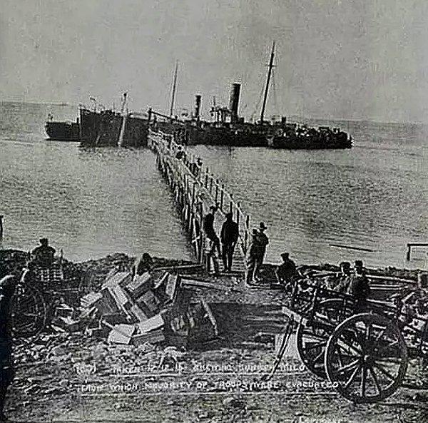 5. 1915 yılında son Anzak ve İngiliz birlikleri Çanakkale’yi terk etti.