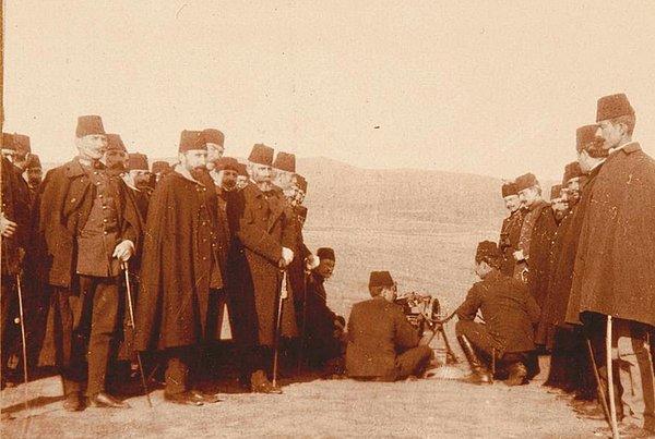 Ve Büyük Taarruz... Aydemir başında bulunduğu 38. Piyade Alayı ile Büyük Taarruz'da yer alır ve Tınaztepe'yi ele geçirerek taarruzun ilk başarısını kazanma onuruna erişir.