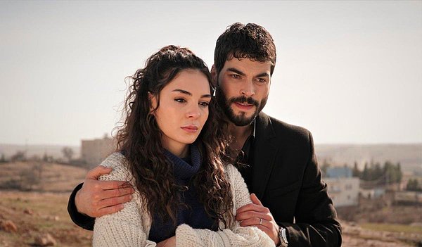 Yayınlandığı dönemde ekranları kasıp kavuran ''Hercai'' dizisinde canlandırdığı ''Miran'' karakteri ile genç kızların sevgilisi haline geldi!