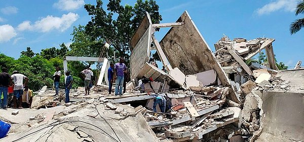 1 Ocak 2022 Cumartesi AFAD ve Kandilli Rasathanesi Deprem Listesi