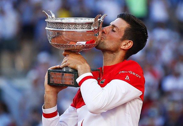 23. 13 Haziran - Fransa Açık'ta şampiyon Novak Djokovic.