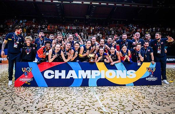 28. 27 Haziran - 2021 FIBA Kadınlar Avrupa Basketbol Şampiyonası finalinde Sırbistan, Fransa'yı 63-54 yenerek şampiyon oldu.