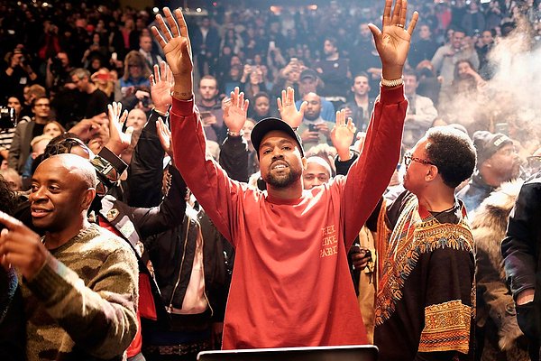 44 yaşındaki dünyaca ünlü rapçi Kanye West'i hepiniz tanıyorsunuzdur...