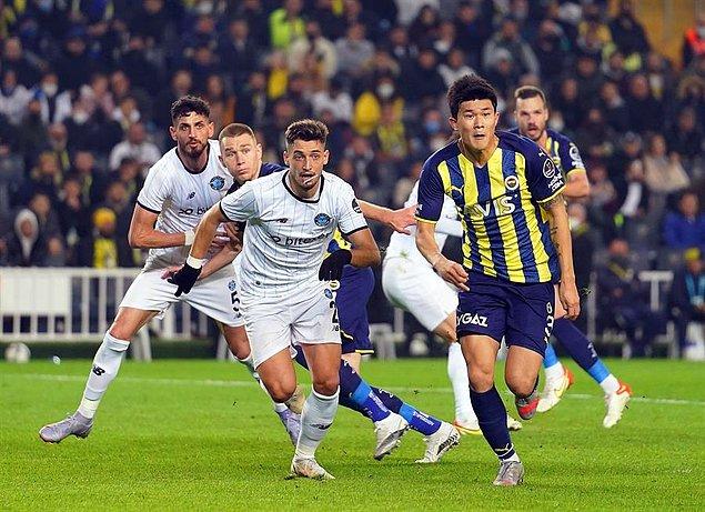 Fenerbahçe, 1-0 öne geçtiği maçta 2-1 mağlup oldu.