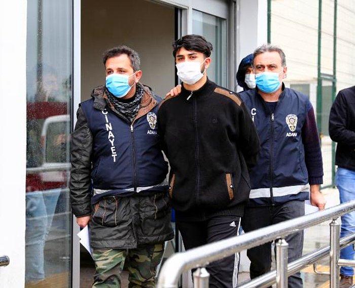 Adana'da Şakalaşma! Arkadaşını Göğsünden ve Kolundan Bıçaklayarak Ağır Yaraladı