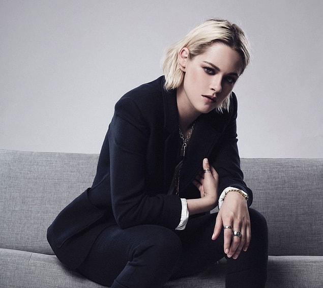 2. Kristen Stewart sosyal medyanın insanları değiştirdiğini düşünen ve bu yüzden kullanmayı reddeden isimlerden birisi.
