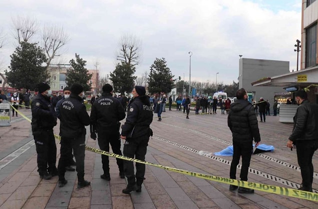 Öte yandan, stajyer avukatın ölümü sonrasında Sakarya Barosu sosyal medya hesabından başsağlığı mesajı yayınladı.