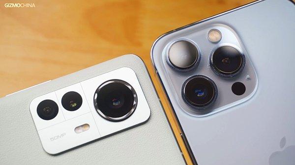 Video çekimi konusunda Apple’ın iPhone 13 Pro serisinde yer alan üç lense entegre ettiği Sensor Shift teknolojisi OIS’i başka bir seviyeye taşıyor.