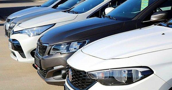 Sanayi ve Teknoloji Bakanı Mustafa Varank, 2021'de Türkiye'deki otomobil ve ticari araç satışlarının 772 bin olduğunu açıklamıştı.