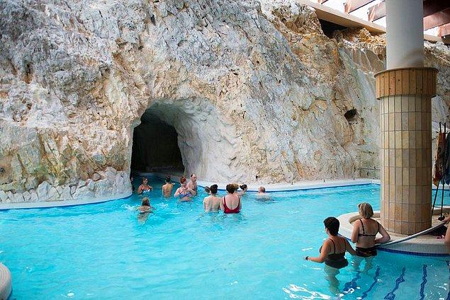3. Mağara Havuzu: Miskolc-Tapolca