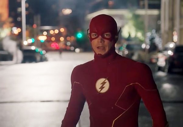 11. Когда в фильмах о супергероях постоянно меняется баланс чьих-то способностей. Особенно в боевых сценах, когда персонаж может закончить бой за 2 секунды, но это не позволит создать эпическую батальную сцену. И поэтому вместо этого персонаж просто случайно решил не использовать свои самые ценные способности