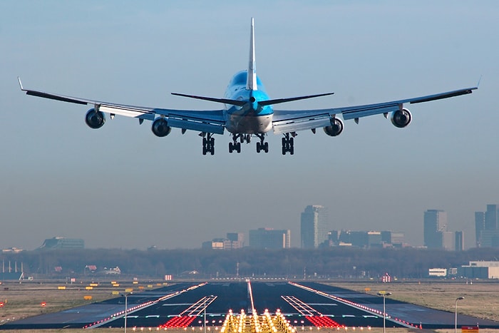Amsterdam'a İnen Kargo Uçağının İniş Takımlarında Kaçak Bir Yolcu Bulundu