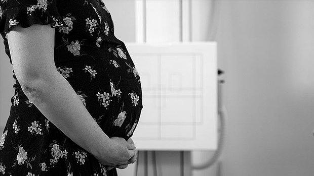 Kovid Aşısı Yaptırmayan 19 Yaşındaki Hamile Kadın Hayatını Kaybetti!