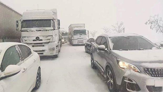 Trakya'nın Ardından Sakarya ve Kocaeli'den de İstanbul'a Araç Trafiği Durduruldu!