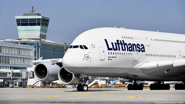 Dünyanın en büyük havayolu şirketlerinden olan Lufthansa'da 2016'da göreve başladı.