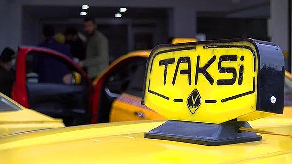 13. İstanbul Büyükşehir Belediyesi'nin )İBB) 5 bin yeni taksi teklifi UKOME'deki bakanlık temsilcilerinin oylarıyla 12'nci kez reddedildi.