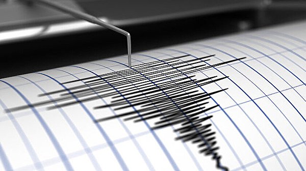 Afganistan'da 5.7 Büyüklüğünde Deprem