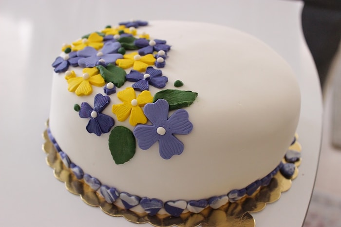 Şeker Hamurlu Pasta Tarifi: Şeker Hamurlu Pasta Nasıl Yapılır?