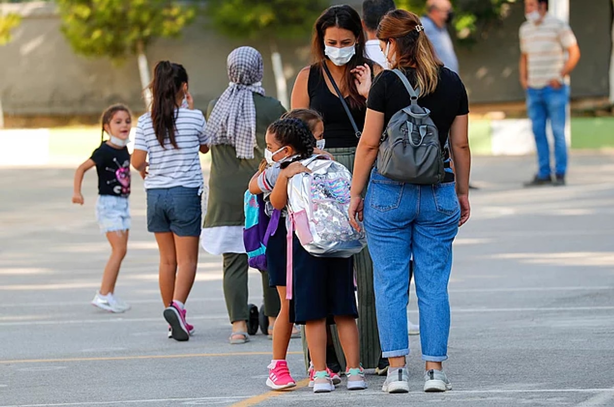 MEB Tatil Takvimi: Nisan Ara Tatili Ne Zaman Olacak? Yaz Tatili Hangi ...