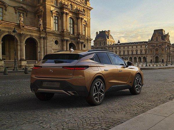 21. Fransız lüks otomobil üreticisi DS Automobiles'ın DS 4 modeli, 37. Uluslararası Otomobil Festivali jürisi tarafından yılın en güzeli ödülüne layık görüldü.