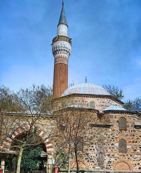 7. İvaz Paşa Camii