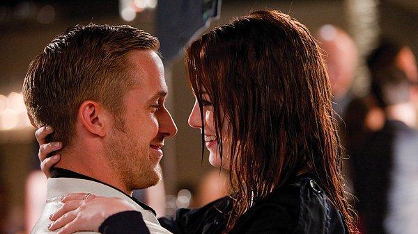 26. Emma Stone ve Ryan Gosling — Crazy, Stupid, Love (2011)