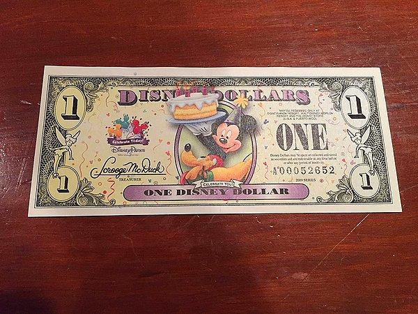 1. Disney'in kendine ait bir para birimi var.