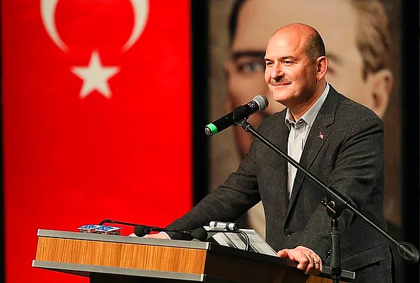 1. Süleyman Soylu, Batı ülkelerini yakaladıklarını ve 300 yıllık arayı kapattıklarının açıklamasını yaptı.