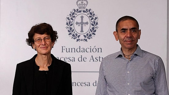 Sebebini Açıkladılar: Uğur Şahin ve Özlem Türeci, Yılın Atatürkçüsü Ödülünü Neden Reddetti?