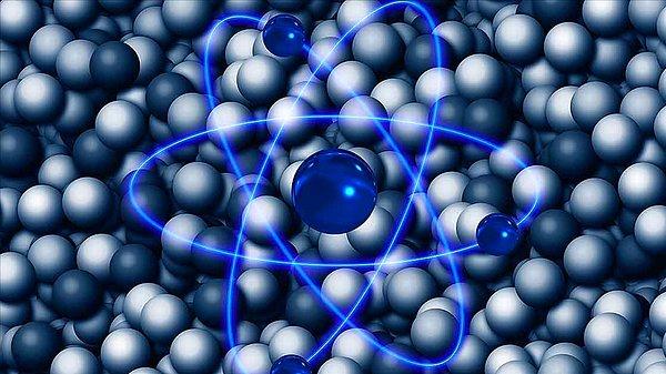 Diğer temel parçacıkların çoğuyla karşılaştırıldığında, nötrino kütleleri çok küçük. Nötrino titreşimleri, nötrinoların kütlesi olduğunu gösterse de gerçek kütleleri bilinmiyor.