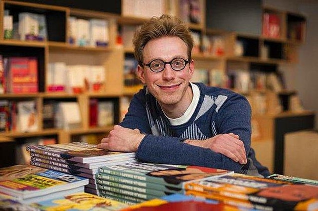 Mesela ona göre 9 rakamı, uzun ve ürkütücü olabilen bir rakam iken, 1 parlakmış, 6 çok küçükmüş, o kadar ki zorlanıyormuş görmekte, daha çok kara delik gibi şeyleri 6 diye tanımlıyormuş.