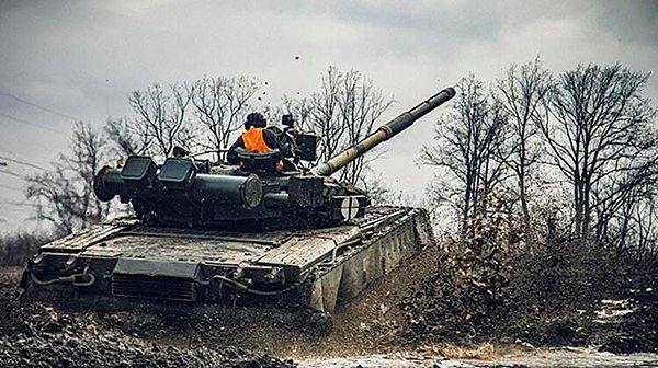 16. Rus haber ajansları bölgede yüksek olan tansiyonu artıracak bir açıklamayı 'son dakika' ibaresiyle kamuoyuna servis etti... Rus ordusundan yetkililer, sınır ihlali yapıldığını ve 5 kişinin öldürüldüğünü duyurdu.