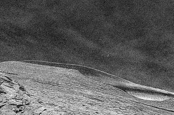 10. Gezegendeki çoğu bulut, 60 kilometreden yukarı çıkmıyor ve su buzundan oluşuyor. Yeni paylaşılan görüntülerdeki bulutlar ise çok daha farklı... NASA, Mars'taki uzay aracı Curiosity'nin kaydettiği fotoğraflardan hareketli görüntüler oluşturdu.