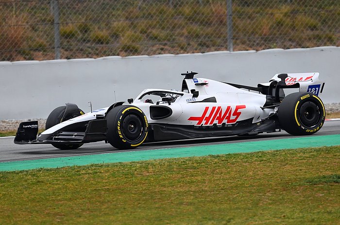 Formula 1'de Haas Takımı Uralkali Logosunu Kaldırdı, Rus Bayrağını Temsil Eden Renklerini Değiştirdi