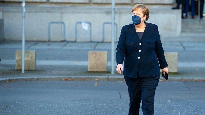 Alman Basını: Merkel'in Markette Cüzdanı Çalındı