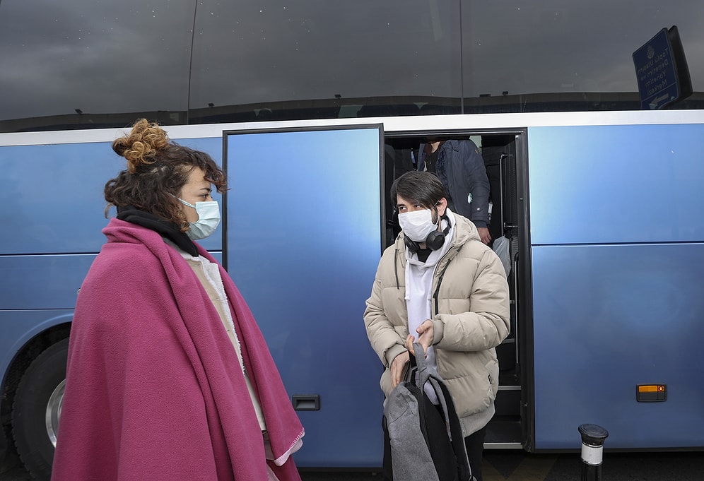 Ukrayna'dan Gelen Türk Vatandaşı: 'Kiev’den Tahliye Yok, Vurulan Arkadaşlarımız Var'