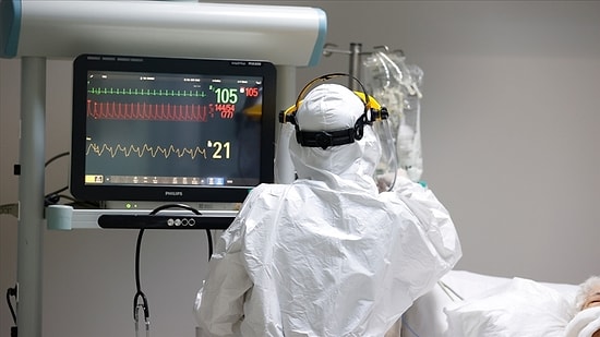 Günün Koronavirüs Tablosu Açıklandı: 213 Can Kaybı, 64 Bin 275 Yeni Vaka