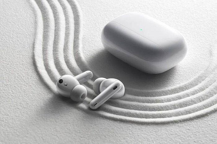 Dünyada İlk! Honor Ateş Ölçen Kablosuz Kulaklığı Earbuds 3 Pro'yu Mobil Dünya Kongresi 2022'de Tanıttı