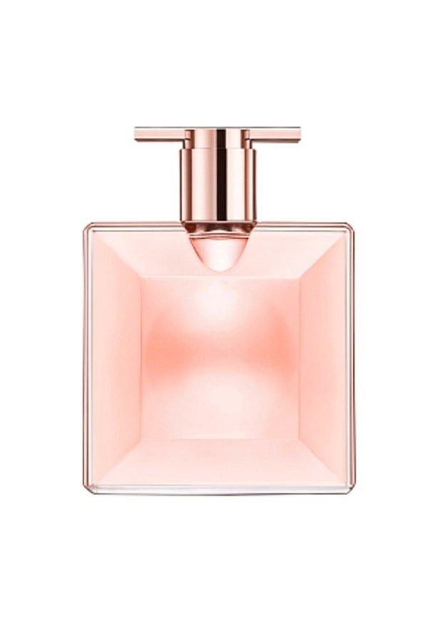5. Zarif bir parfüm arayanlar için: Lancome Idôle