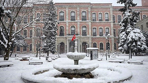 İstanbul'da Üniversiteler Tatil Edildi mi?