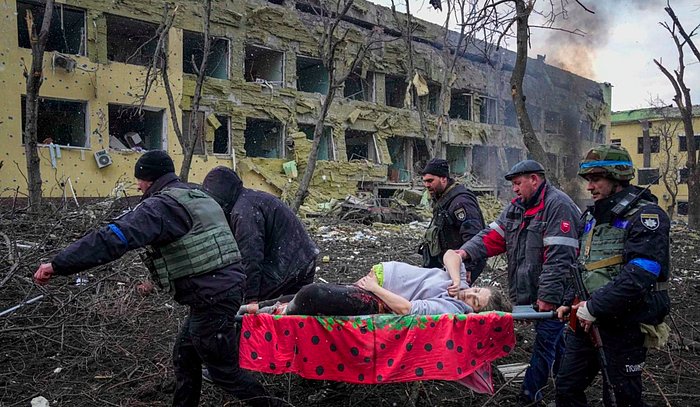 Zelenski Çocuk Hastanesine Yapılan Saldırı İçin 'Savaş Suçu' Dedi