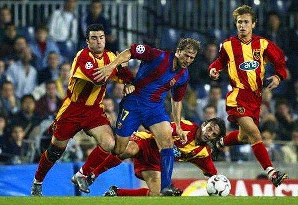 Galatasaray, en son 13 Kasım 2002 tarihinde Şampiyonlar Ligi H Grubu'nda Barcelona ile oynadığı maçta Nou Camp'a çıkmıştı.