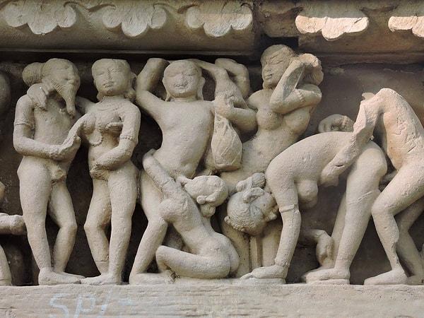 6. Hem erkek hem kadın mastürbasyon sahnelerinin betimlendiği figürlerin yer aldığı bu tapınak hangi ülkededir?