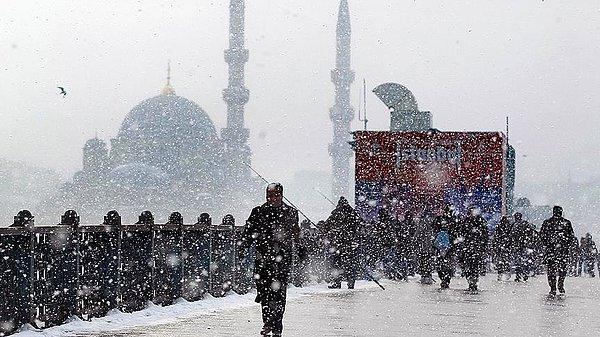 İstanbul'a Kar Geri mi Dönüyor?